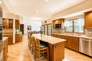 6904 Irish Ct, Darien, IL 60561 - Photo 15