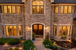 6904 Irish Ct, Darien, IL 60561 - Photo 3
