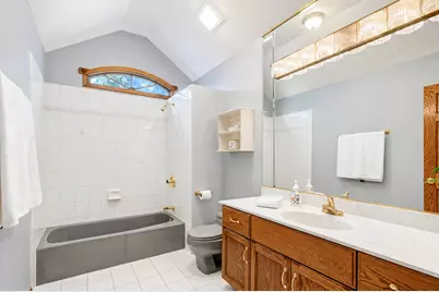 6904 Irish Court, Darien, IL 60561 - Photo 49