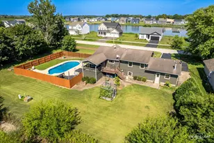 531 N Sycamore St, Hinckley, IL 60520 - Photo 23