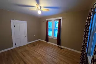 500 W North St, Mt Sterling, IL 62353 - Photo 7