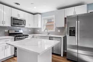 12321 S Green St, Calumet Park, IL 60827 - Photo 7