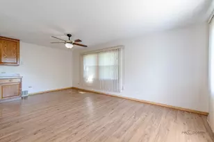 3615 Grandmore Ave, Gurnee, IL 60031 - Photo 7