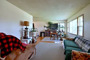 1030 W Kenilworth Ave, Palatine, IL 60067 - Photo 5