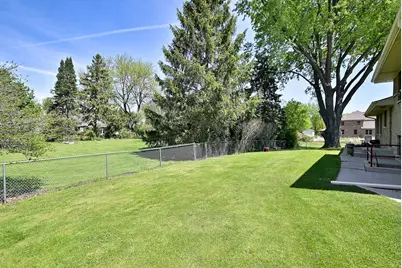 1030 W Kenilworth Avenue, Palatine, IL 60067 - Photo 21