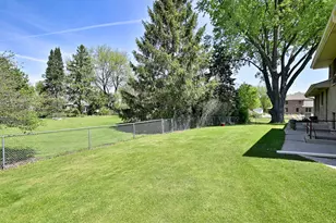 1030 W Kenilworth Ave, Palatine, IL 60067 - Photo 21