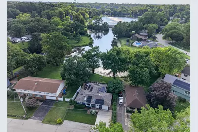 325 Council Trail, Lake in the Hills, IL 60156 - Photo 21