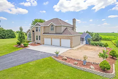 1758 N 44th Road, Leland, IL 60531 - Photo 3