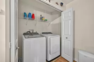 6N285 Whitmore Cir, Saint Charles, IL 60174 - Photo 25