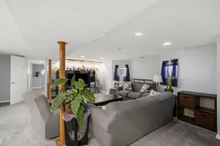 6141 N Maplewood Ave, Chicago, IL 60659 - Photo 19