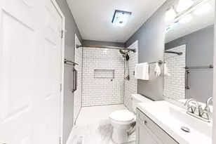 263 S Collins St, South Elgin, IL 60177 - Photo 17