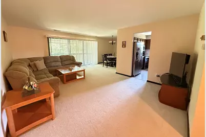 6135 Essex Court #D, Willowbrook, IL 60527 - Photo 3