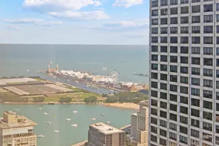 175 E Delaware Pl, Chicago, IL 60611 - Photo 13