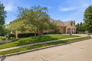 2427 Prairie Ridge Pl, Champaign, IL 61822 - Photo 5
