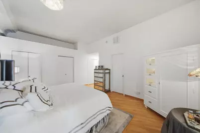 3323 N Paulina Street #3F, Chicago, IL 60657 - Photo 13