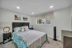 401 Greentree Pkwy, Libertyville, IL 60048 - Photo 23