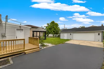 7835 Massasoit Avenue, Burbank, IL 60459 - Photo 27