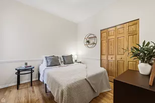 1044 W Byron St, Chicago, IL 60613 - Photo 9