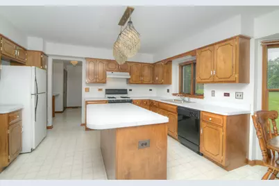 650 Lavina Court, Bolingbrook, IL 60440 - Photo 9