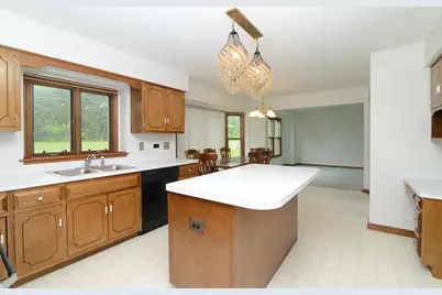 650 Lavina Court, Bolingbrook, IL 60440 - Photo 11