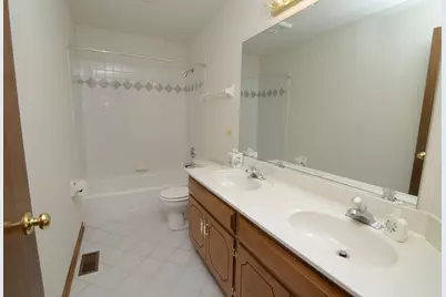 650 Lavina Court, Bolingbrook, IL 60440 - Photo 25