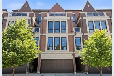 3901 S Lake Park Avenue #D, Chicago, IL 60653 - Photo 1