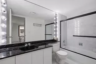 40 E Delaware Pl, Chicago, IL 60611 - Photo 11