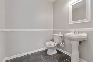 2255 Hudson Cir, Aurora, IL 60502 - Photo 11