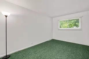 393 Grandview Ave, Glen Ellyn, IL 60137 - Photo 13