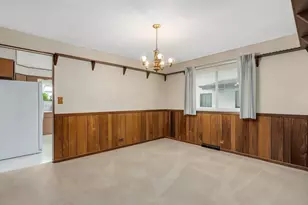 393 Grandview Ave, Glen Ellyn, IL 60137 - Photo 5