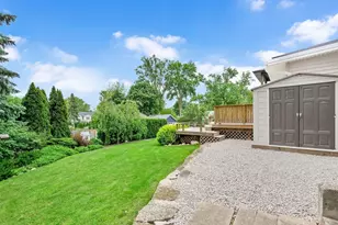 393 Grandview Ave, Glen Ellyn, IL 60137 - Photo 19