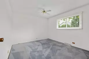 393 Grandview Ave, Glen Ellyn, IL 60137 - Photo 15