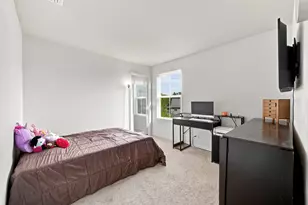 300 Carriage Ln, Joliet, IL 60433 - Photo 15