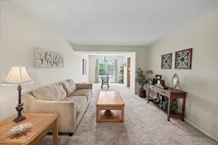 918 Horseshoe Ct, Carol Stream, IL 60188 - Photo 7