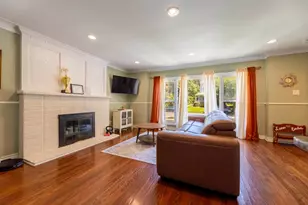 10218 S Wood St, Chicago, IL 60643 - Photo 3