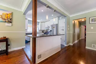 10218 S Wood St, Chicago, IL 60643 - Photo 7