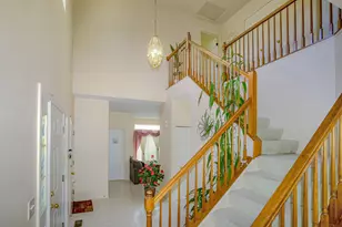 384 S Clearview Circle, Round Lake, IL 60073 - Photo 3