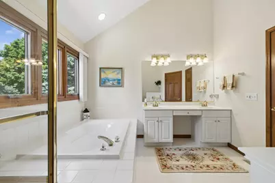 6N731 Willowbrook Drive, Saint Charles, IL 60175 - Photo 15