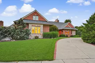 4014 Clubhouse Dr, Champaign, IL 61822 - Photo 7