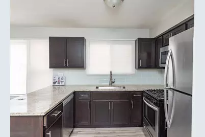 3058 N Kostner Avenue #2W, Chicago, IL 60641 - Photo 3