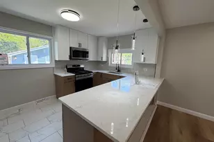 3120 Wilshire Ave, Markham, IL 60428 - Photo 5