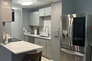 6171 N Sheridan Rd, Chicago, IL 60660 - Photo 3