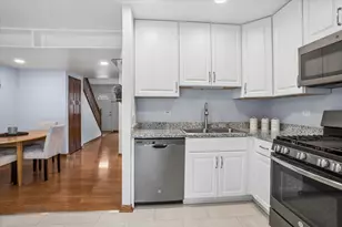 407 Chelsea Cove, Roselle, IL 60172 - Photo 11