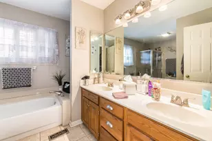 772 Red Oak Dr, Bartlett, IL 60103 - Photo 21