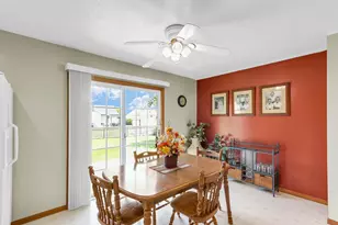 3410 Katie Lynn Dr, Champaign, IL 61822 - Photo 11
