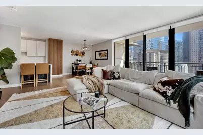 630 N State Street #2208, Chicago, IL 60654 - Photo 7