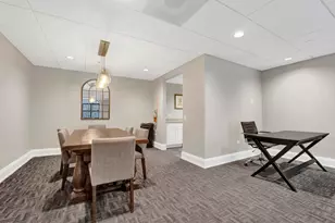 630 N State St, Chicago, IL 60654 - Photo 45