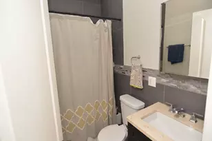 2110 W 18th Pl, Chicago, IL 60608 - Photo 13