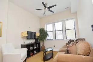 2110 W 18th Pl, Chicago, IL 60608 - Photo 3