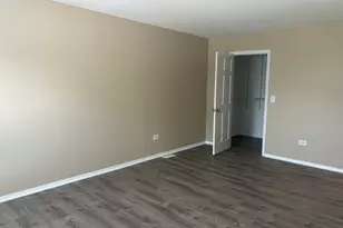 1080 Newport Harbor, Schaumburg, IL 60193 - Photo 9